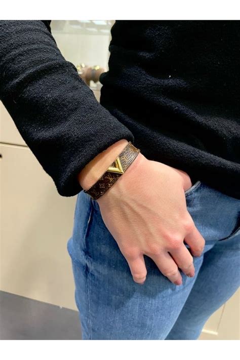 bracelet louis vuitton homme occasion|louis vuitton bracelet cost.